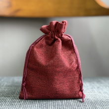 Load image into Gallery viewer, Essential Oil Soap Set (Vegan, Woven Burlap Bag)