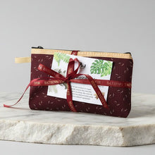 Load image into Gallery viewer, Starter Pack - Bathing Tapir