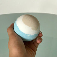 Load image into Gallery viewer, Citrus Ocean Bath Bomb - Bathing Tapir
