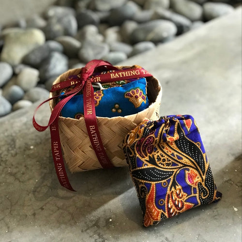 Sea Cucumber Basket Gift Set (Non - Vegan) - Bathing Tapir