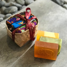 Load image into Gallery viewer, Sea Cucumber Basket Gift Set (Non - Vegan) - Bathing Tapir
