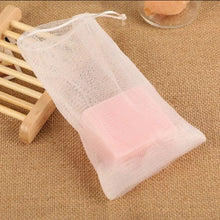 Load image into Gallery viewer, Soap Foaming Bag 9x12cm - Bathing Tapir
