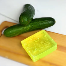 画像をギャラリービューアに読み込む, Cucumber Essential Oil Soap - Bathing Tapir
