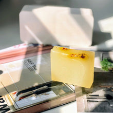 Load image into Gallery viewer, Lily Essential Oil Soap - Bathing Tapir
