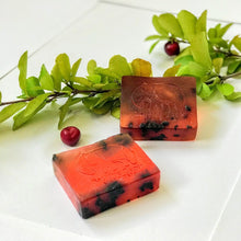 Load image into Gallery viewer, Mix Berries Essential Oil Soap - Bathing Tapir

