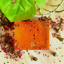 Load image into Gallery viewer, Saffron Essential Oil Soap - Bathing Tapir
